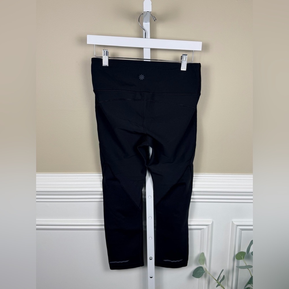 Athleta Capri Leggings in Black Size Small - Picture 3 of 11